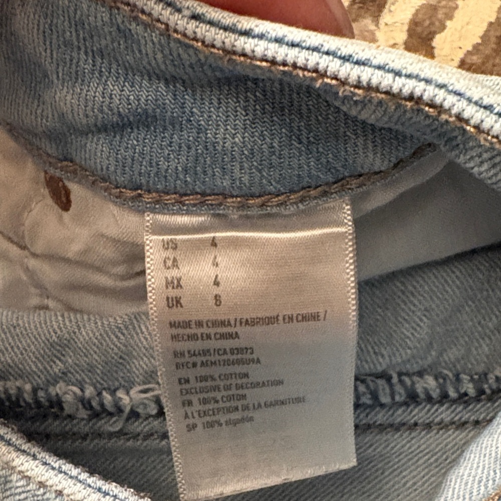 American Eagle Outfitters Distressed Light Blue Jean Shorts - Picture 4 of 4